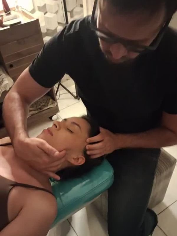 Liberação miofascial da região cervical